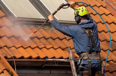 Démoussage et hydrofuge de toiture au Barp